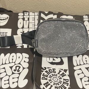 Silver everywhere belt bag 1L Glitter